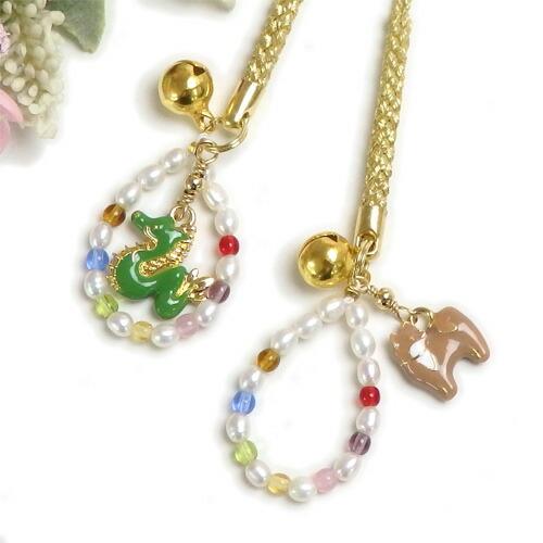 メール便 午年 根付 ストラップ 厄除け 七色 白蛇 干支 開運 十二支 えと パール うまどし 馬年 へび年 巳年 へび 蛇 ヘビ 淡水真珠 風水 金運 ノベルティ 景品 |  | 05