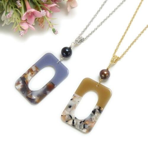 メール便 メガネホルダー マーブルスクエア バイカラー 淡水パール グラスホルダー ネックレス ペンダント サングラスかけ 老眼鏡 首掛け おしゃれ レディース |  | 01