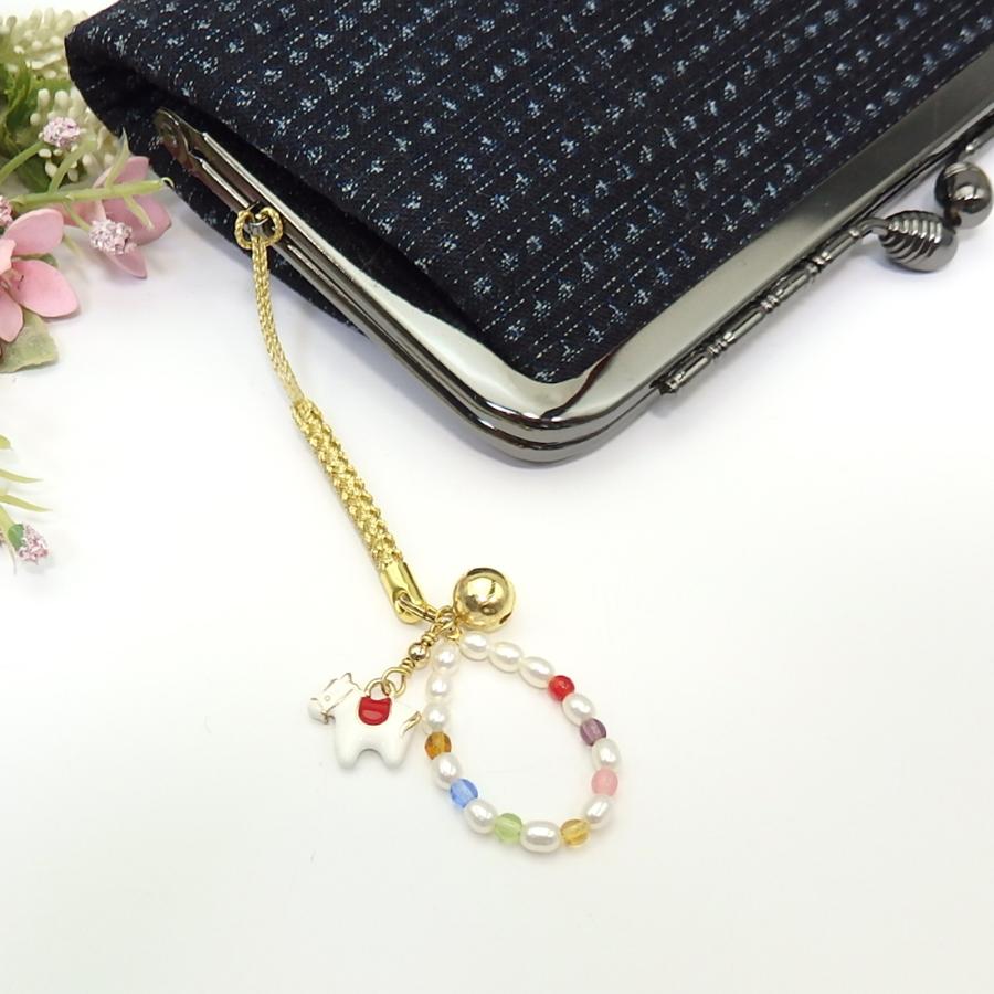 メール便 午年 帯飾り 厄除け 根付 七色 白蛇 干支 うま年 馬年 巳年 十二支 えと 開運 ストラップ 蛇 ヘビ へび パール 淡水真珠 和装小物 和装雑貨 鈴 爆買 |  | 08