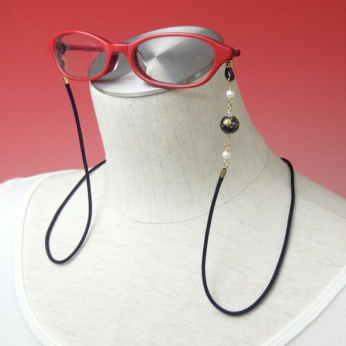 メール便 メガネチェーン 蒔絵 新漆 大 金箔 金粉 淡水パール スワロフスキー 正絹 組紐 シルク 眼鏡チェーン マスクチェーン chottowa チョトワ ちょとわ |  | 04