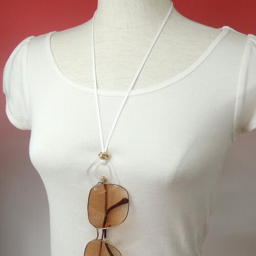 メール便 メガネホルダー ネックレス モード アクリル ペンダント グラスホルダー サングラスかけ レディース ペンダント 爆買 |  | 02