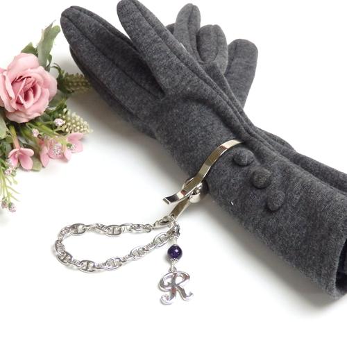 グローブホルダー アンカーチェーン 小 アルファベット ＆ 天然石 パール マリンチェーン 手袋ホルダー 手袋クリップ イニシャル ローマ字 英文字 推し活 |  | 01