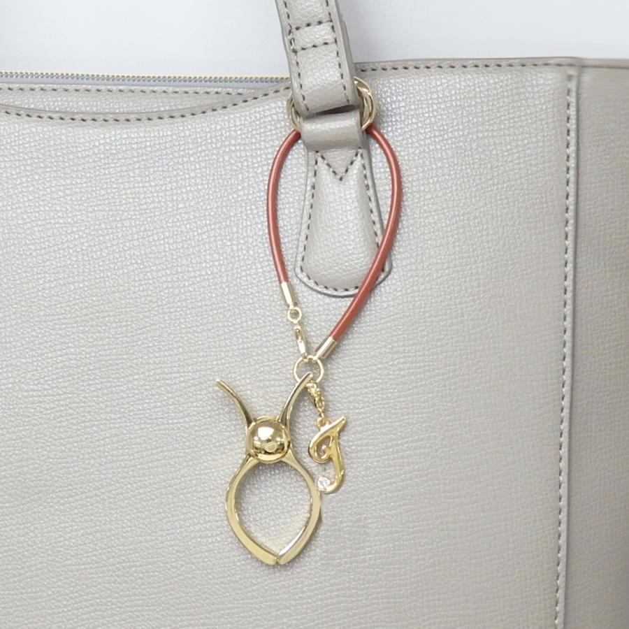 グローブホルダー 国産丸革ヒモ レザー イニシャル 英字 ローマ字 手袋ホルダー クリスマス ギフトに プレゼントに |  | 01