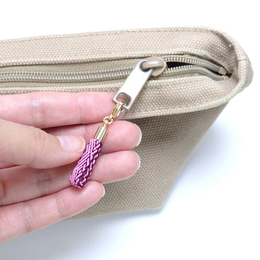 メール便 ファスナーチャーム ジッパーチャーム 1個 鬼殺し紐 加賀紐 平紐 ファスナー引き手 引手パーツ ジッパータグ ジッパータブ 日本製 |  | 02