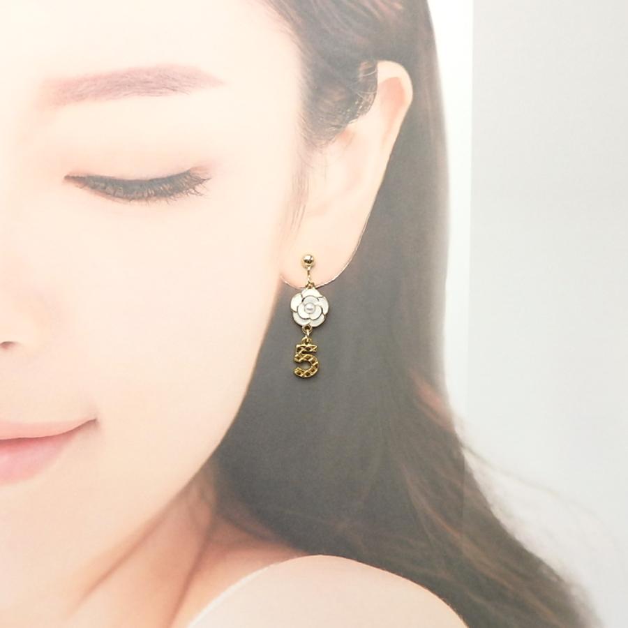 メール便 ピアス イヤリング セレブ カメリア ナンバー 5番 レディース ステンレスピアス 真ちゅうイヤリング 椿 花 バレンタイン ギフトに プレゼントに |  | 02