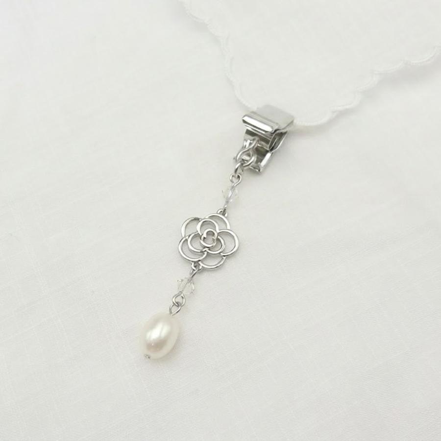 メール便 テーブルクロスウェイト カメリア小 ＆ パール 4個セット スワロフスキー テーブルクロスクリップ テーブルクリップ ワニグチ テーブルクロス飾り |  | 03