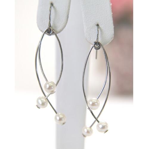 エレガントラインカーブ 淡水パール ピアス イヤリング レディース 淡水真珠 チタンピアス ホワイトデー ギフトに プレゼントに 爆買 | 