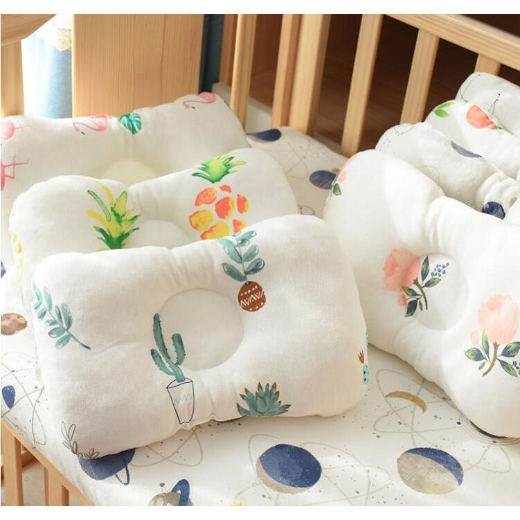 ベビー枕 赤ちゃん枕 洗えるクッション枕 絶壁防止 絶壁 向き癖 斜頭 変形 猫背 寝姿を矯正 頭の形が良くなる 男女兼用 汗とり 快眠 寝ハゲ対策 通気まくら 超歓迎