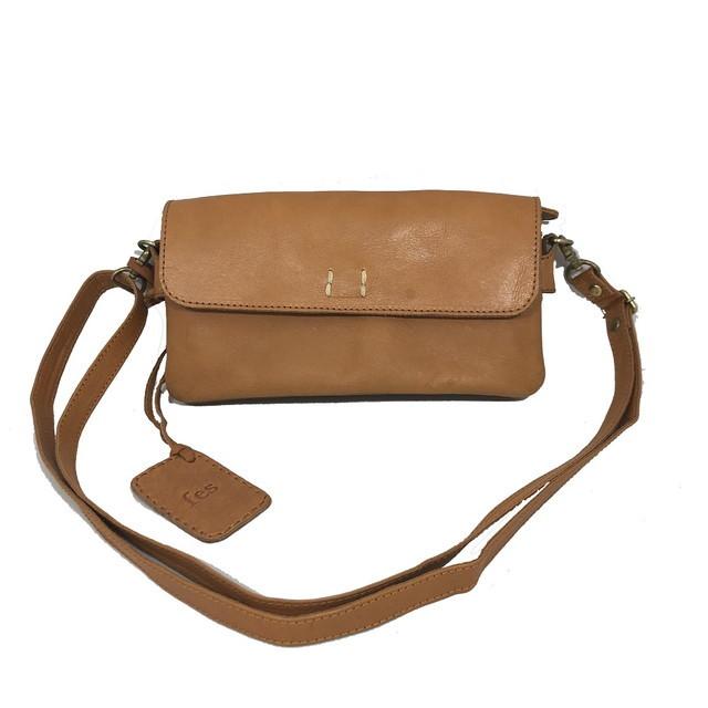 Fes バッグ ショルダーバッグ 年齢層 フェス Sarai 48918 Sar000048918 Monolith 通販 Yahoo ショッピング