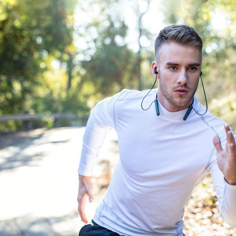 ソニー ワイヤレスステレオヘッドセット/マイク付き / 2020年モデル ブラック WI-SP510 B     商品情報    【商品名】　ソニー ワイヤレスステレオヘッドセット/マイク付き / 2020