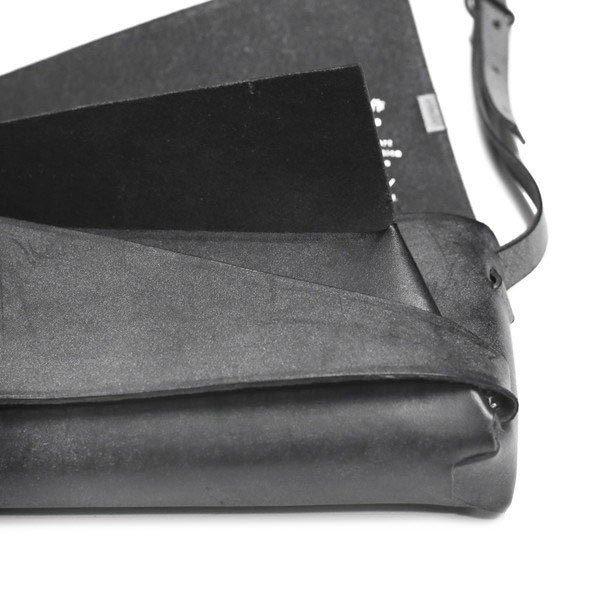 ショルダーポーチ 所作 ブライドル ブラック : 所作 Official - 通販