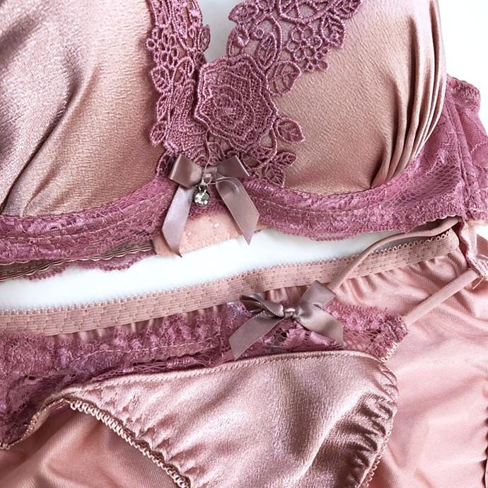 ブラジャー ブラショー 盛りブラ 盛り 谷間 ショーツ セット サテン レース リボン バラ 花 ビジュー セクシー 大人可愛い ネイビー ピンク 下着 レディース |  | 04