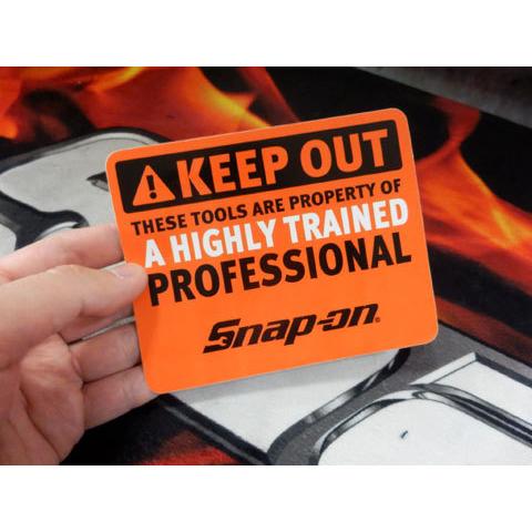 Snap-on（スナップオン）ステッカー「HIGHLY TRAINED DECAL - ORANGE」｜shouei-st｜02