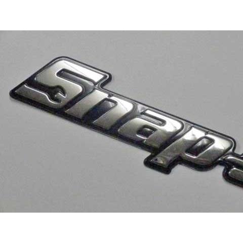 Snap-on（スナップオン）新型エンブレム「LOGO PLATE SILVER - LARGE」 シールタイプ｜shouei-st｜02