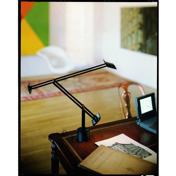 現金特価】 Artemide アルテミデ TIZIO デスクライト i9tmg.com.br