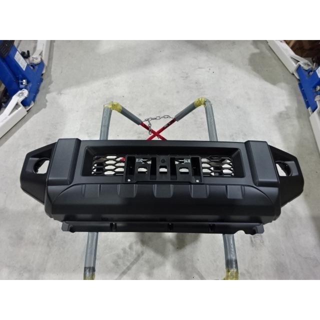 R6年新車外し品 ジムニーJB64新車外し純正フロントバンパー黒 XL R6年新車外し品 ジムニーJB64新車外し純正フロントバンパー黒 XL