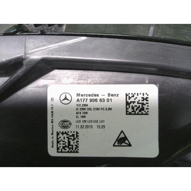 ベンツ Aクラス 5BA-177147M 左ヘッドランプASSY A250 4マチック ベンツ Aクラス 5BA-177147M 左ヘッドランプASSY A250 4マチック