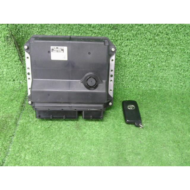 プリウスα DAA-ZVW41W エンジン コンピューター 070 275400-6762 89661 
