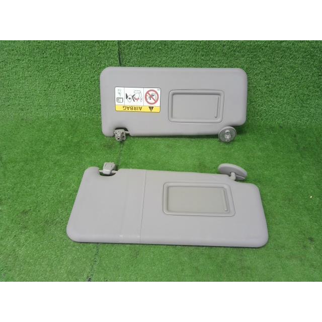 シエンタ(車) シエンタ DAA-NHP170G サンバイザー 209 右74310-52F20