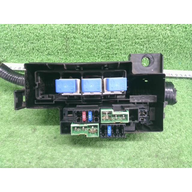 NV350キャラバン LDF-VW2E26 ヒューズボックス QAB 24311-3XA0A NV350キャラバン LDF-VW2E26 ヒューズボックス QAB 24311-3XA0A