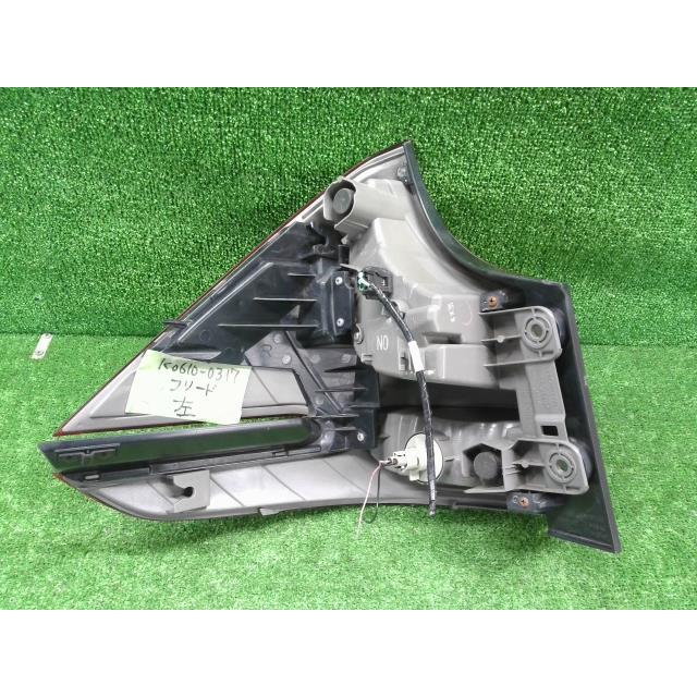 フリード DAA-GB7 右 テール ランプ ライト NH788P 220-62201