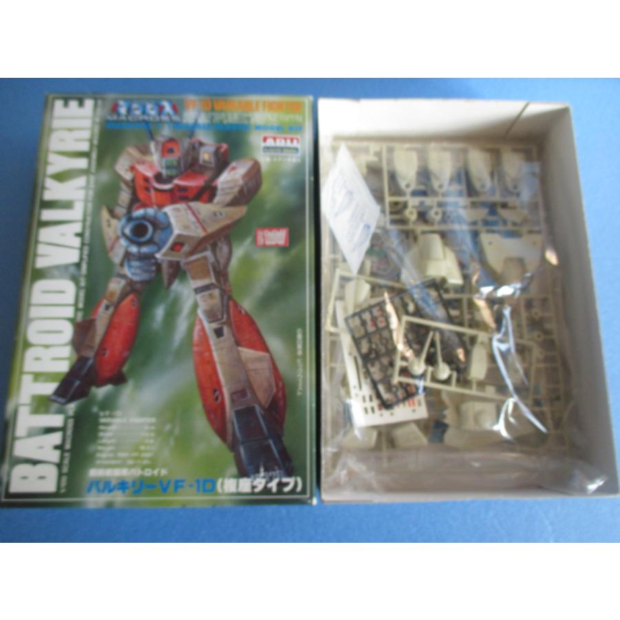 アリイARII マクロスプラモデル バルキリーVF-1D 1/100【未組立 アリイARII マクロスプラモデル バルキリーVF-1D 1/100【未組立