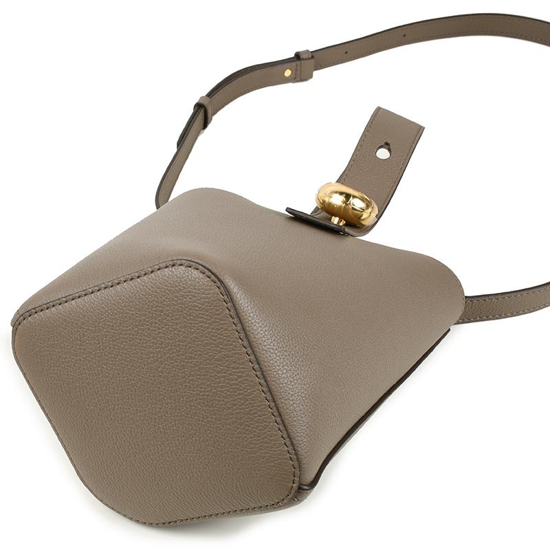 LOEWE（ロエベ） ぺブル バケットバッグ ミニ 鞄 AANBBBMX31 3170