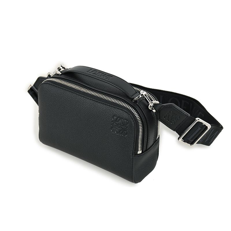 LOEWE（ロエベ） クロスボディ カメラバッグ ミニ ショルダーバッグ