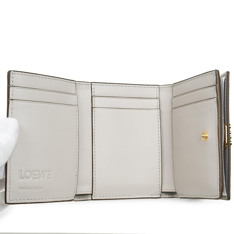LOEWE（ロエベ） アナグラム ライトゴースト トライフォールド