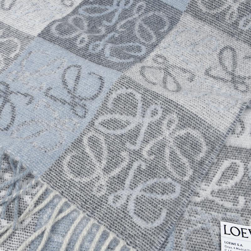 LOEWE ロエベ　アナグラム スカーフ（ウール&カシミヤ） 楽天市場】LOEWE ロエベ スカーフ ANIMALS 910.10.091