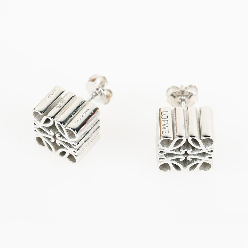 LOEWE（ロエベ） アナグラム スタッド ANAGRAM STUD ピアス