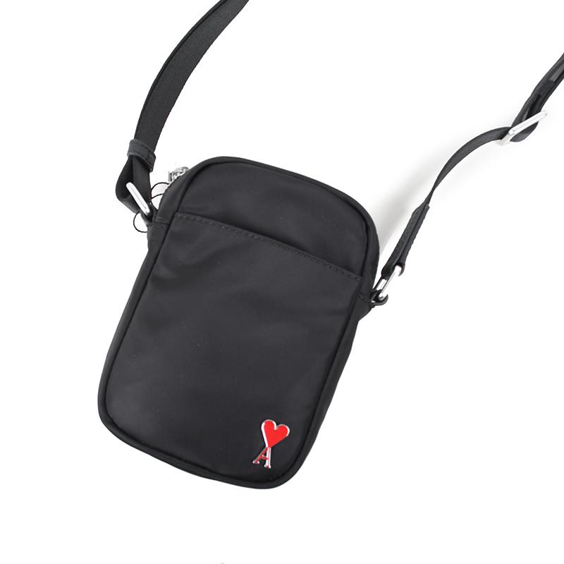 AMI ALEXANDRE MATTIUSSI スマートフォンポーチ AMI DE COEUR 新品