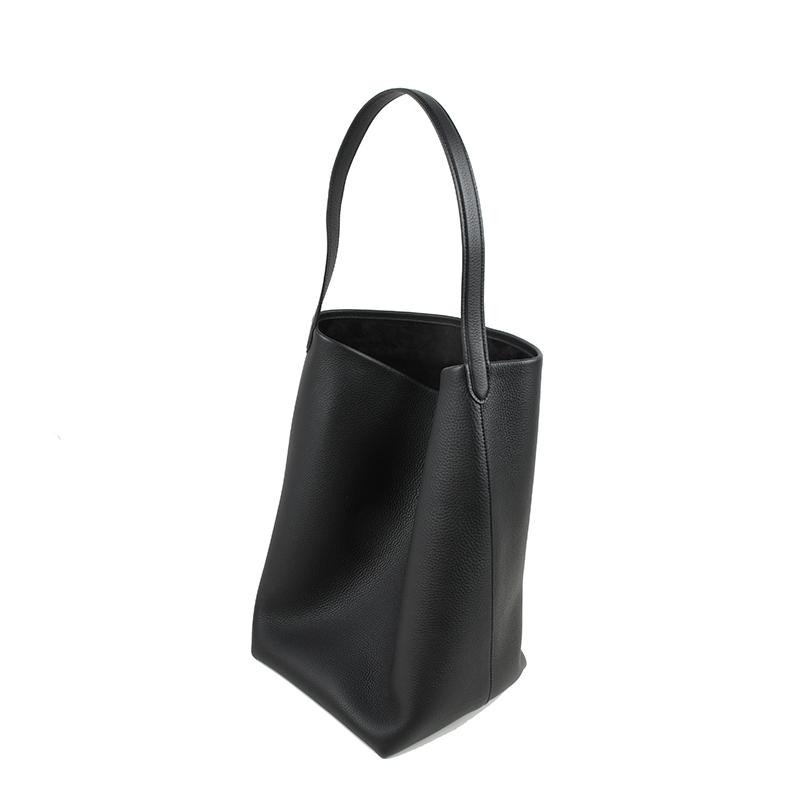 THE ROW（ザ ロウ） Large N/S Park Tote ラージトートバッグ BLACK