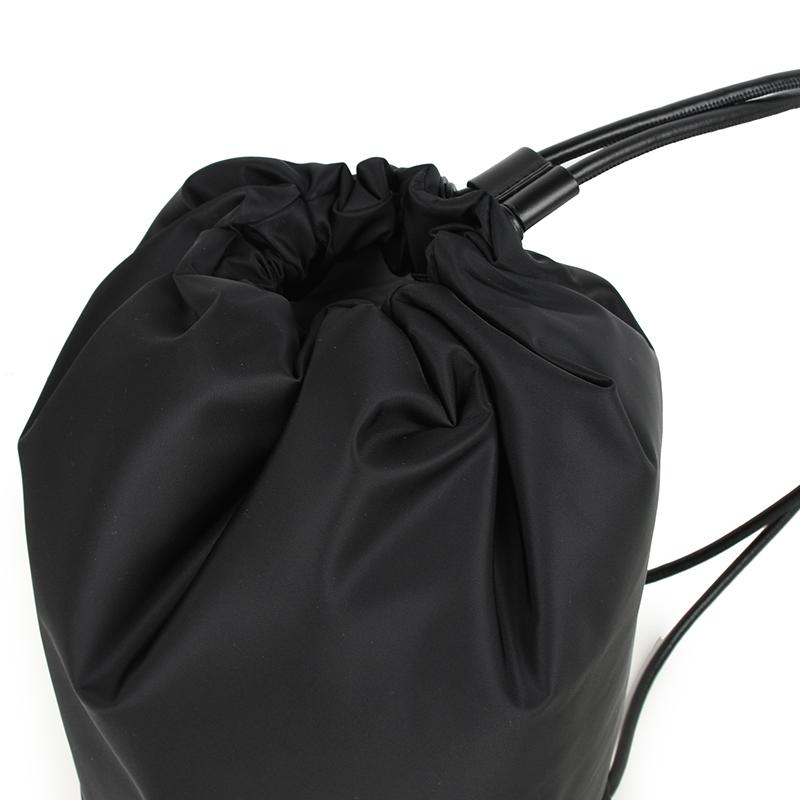 THE ROW ザロウ Sporty Backpack ナイロンバッグ BLACK PLD THE ROW ザロウ Sporty Backpack ナイロンバッグ BLACK PLD