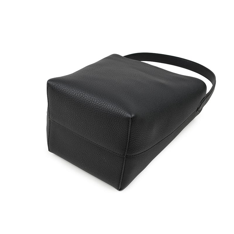 THE ROW（ザ ロウ） トートバッグ ブラック Small N/S Park Tote