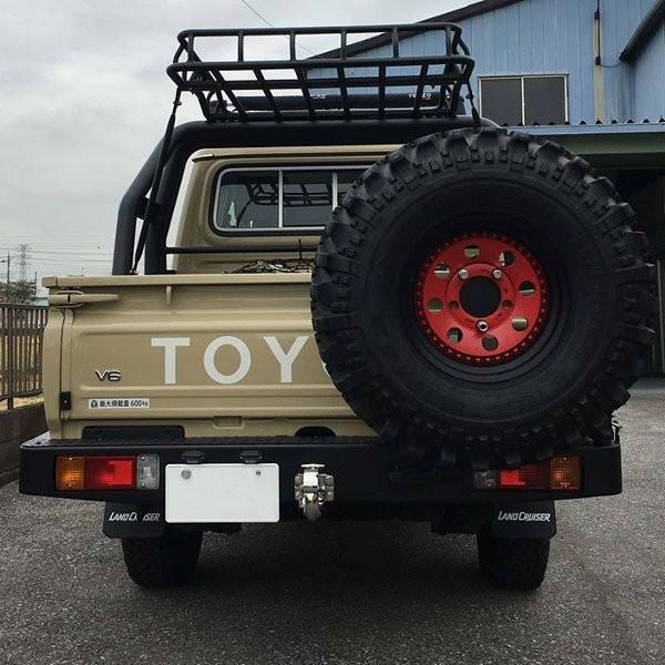正規品 TRAIL ランドクルーザー79用　リアバンパーWithタイヤキャリア (代引不可) 【CEG1757584948】(63578円)