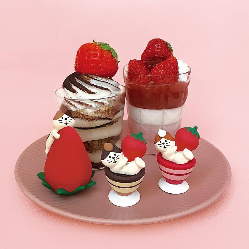 DECOLE（デコレ） コンコンブル いちごフェア いちご猫だるまのケーキ