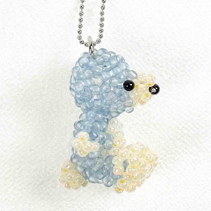 くまちゃんビーズチャーム＊白鳥の湖＊ハンドメイド くまちゃんビーズチャーム＊白鳥の湖＊ハンドメイド