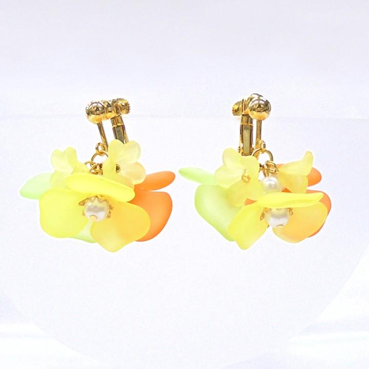 ビーズキット 京 ひらり花びら 耳飾り カンナ Bk 105 キット 花びら手まり ビーズ 和風 花 フラワー アクセサリー パーツ イヤリング 手芸材料の通販シュゲールyahoo 店 通販 Yahoo ショッピング