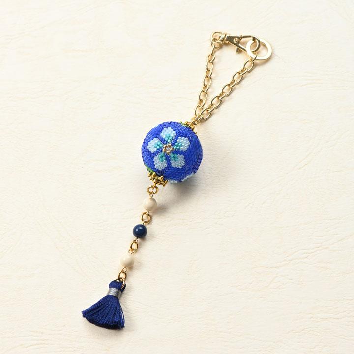手まりキット 青い花柄 バッグチャーム ビーズステッチ 西富士絵 手毬キット てまり 手鞠 アクセサリー 伝統柄 和風 文様 手芸材料の通販シュゲールyahoo 店 通販 Yahoo ショッピング