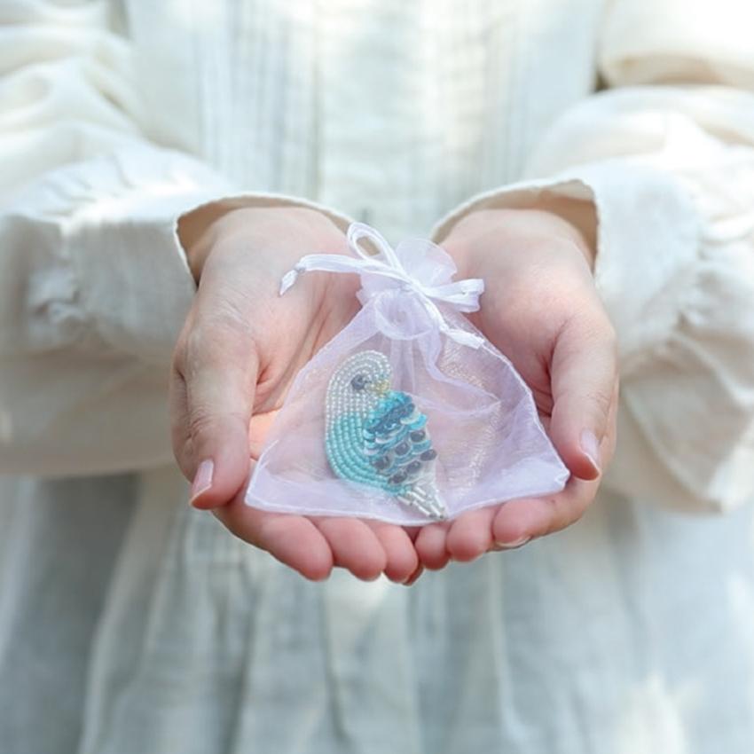 トーホー TOHO ビーズ刺繍で作る ブローチキット TORI 鳥 | ビーズ刺繍