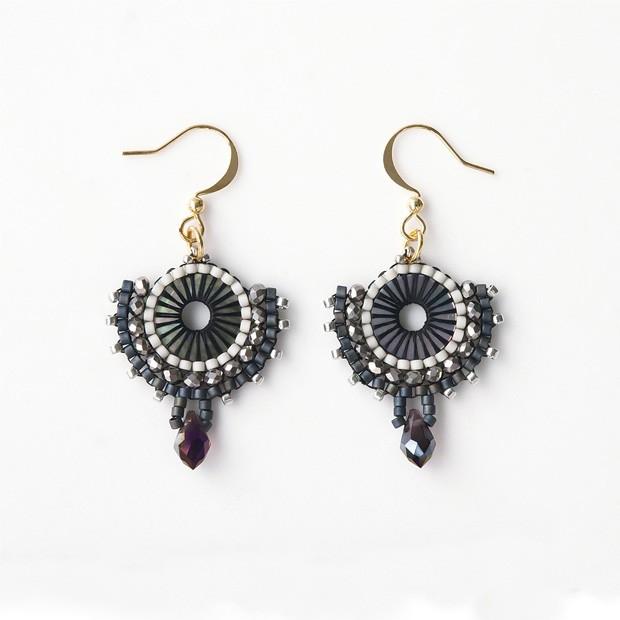 ビーズ ビーズキット Beaded Dna Diyキットシリーズ ピアス 4 ビーズ キット アクセサリー ピアス 手芸材料の通販シュゲールyahoo 店 通販 Yahoo ショッピング