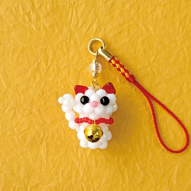 ビーズ 携帯アクセサリー&チャーム 縁起物 福結び 招き猫 4｜ビーズ