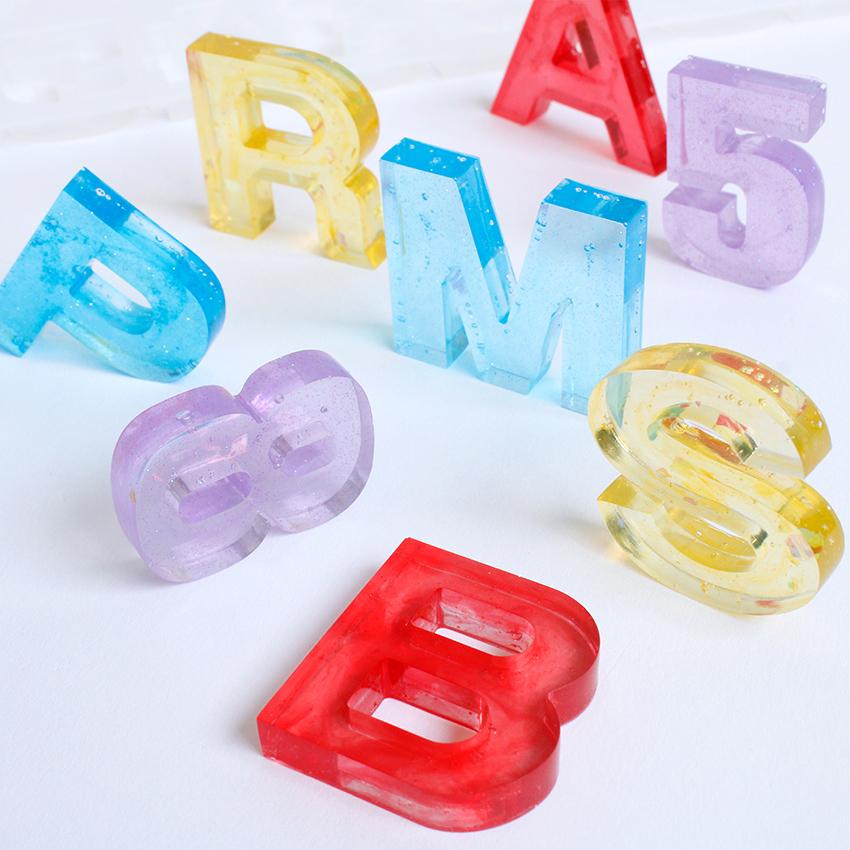 クラフトハートトーカイ レジン モールド アルファベット ＋