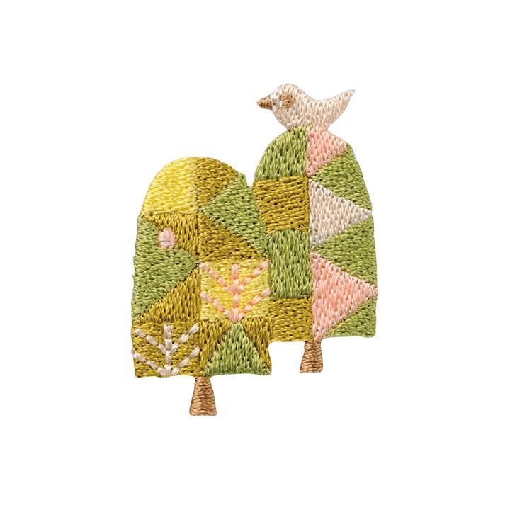 ハマナカ えほんのおはな ワッペン 北欧ツリー 副資材 ワッペン アイロン 簡単 接着 花 フラワー 鳥 手芸材料の通販シュゲールyahoo 店 通販 Yahoo ショッピング