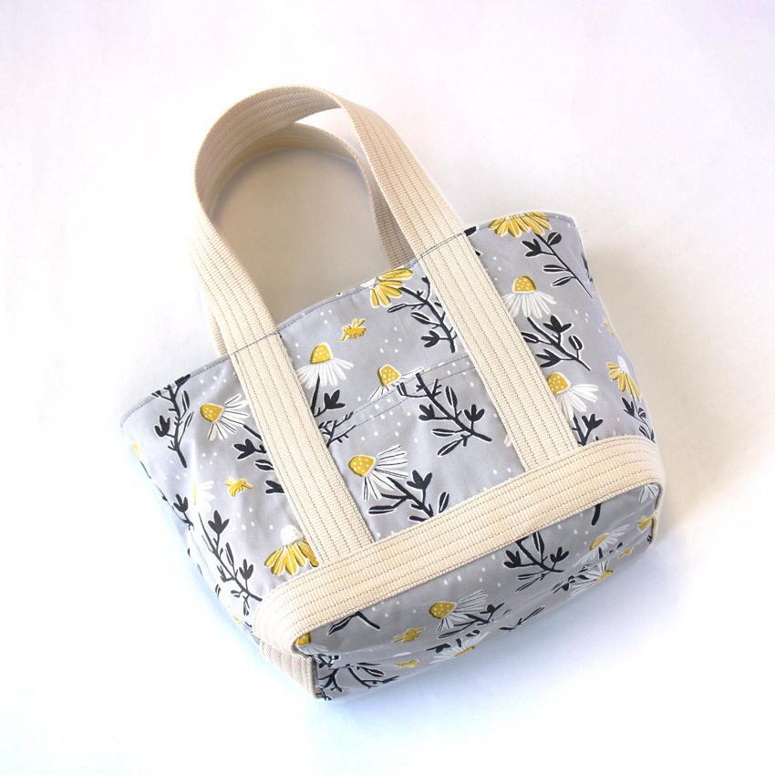 クラフトハートトーカイ 作り図 ぐるっとテープの トートバッグ