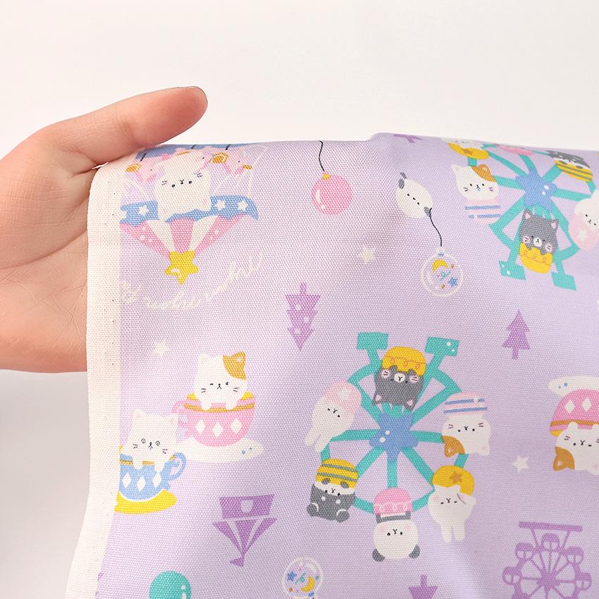 ファンシープリント 遊園地 オックス 50cm カットクロス | 生地 布