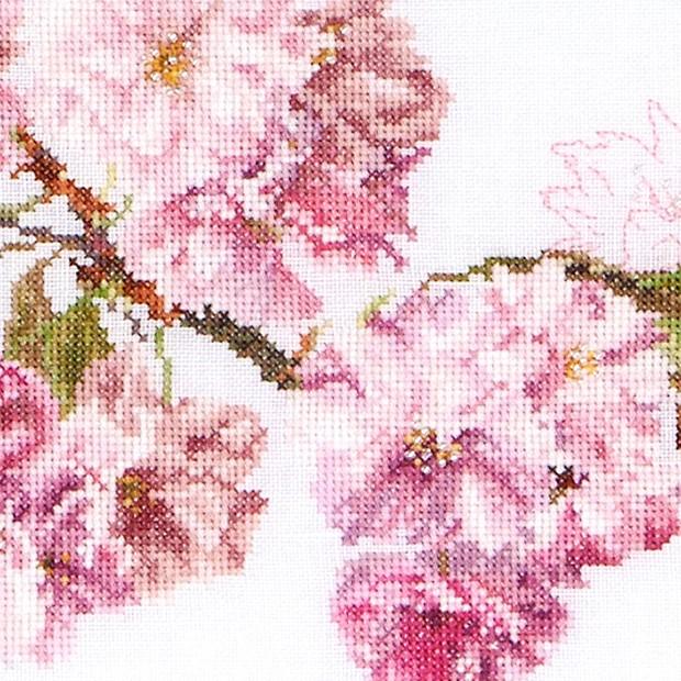 刺繍 輸入キット Thea GOUVERNEUR 八重の桜 White Linen 512 : 手芸