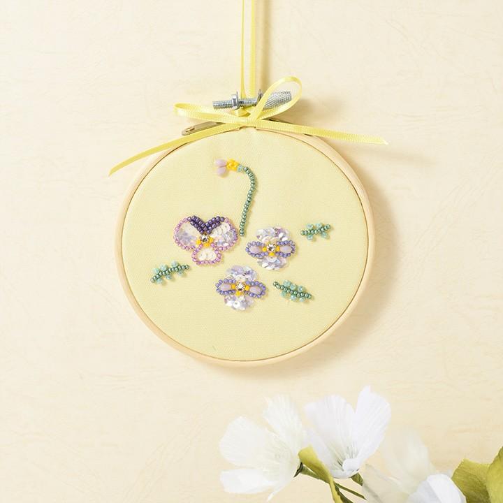 刺繍 スパンコールで作るお花刺繍キット パンジー｜10-2364 東京交易 ビーズ刺繍 キット