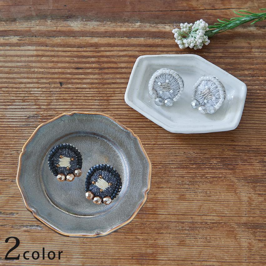 刺繍 haitmonicaさんのピアスキット オーロラ WHITE BLACK | PHC-095-1